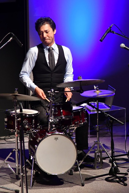 黒田和良(drums)バースデイ・ライブ guest:深尾多恵子(Songbird TAeKO)(vocal)　加藤大智(flute,soprano,sax)　後藤浩二(piano)　島田剛(bass)