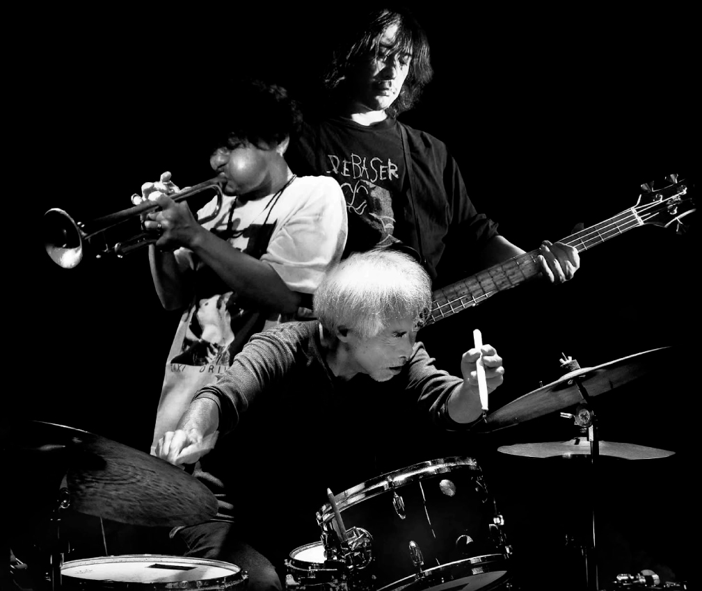 エナジーと覚醒と存在と空間。音派流。 羽野昌二(ds)中尾憲太郎(b)類家心平(tp)